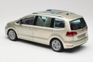 Volkswagen Sharan 7N Reflex Argent Métallique Minichamps 1:18 110051002 Métal Moulé — image 7 sur 8