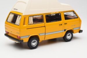 Volkswagen T3 Joker Camping-Car Schuco 1:18 450038500 Métal Moulé — image 3 sur 8