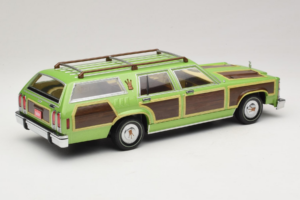 Wagon Queen Family Truckster National Lampoon's Vacation GreenLight 1:18 19013 Métal Moulé — image 2 sur 6