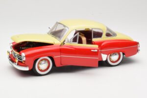 Wartburg 311 Coupé Rouge & Beige Revell 1:18 8418 Métal Moulé — image 2 sur 8