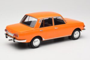Wartburg 353 Orange MCG 1:18 MCG18061 Métal Moulé — image 2 sur 6