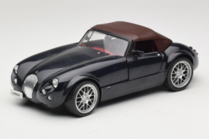 Wiesmann Roadster MF Carbon Black Revell 1:18 WIESMANN001 Métal Moulé — image 3 sur 9