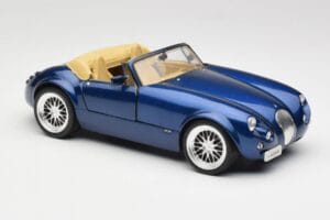 Wiesmann Roadster MF3 Bleu Revell 1:18 08861 Métal Moulé — image 6 sur 8