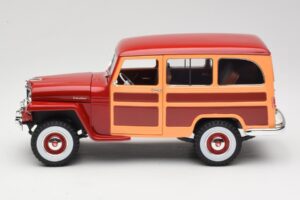 Willys Jeep Station Wagon Rouge Road Signature 1:18 92858 Métal Moulé — image 4 sur 8