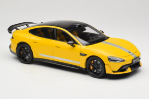 Xiaomi SU7 Ultra Jaune OEM 1:18 BHR9995CN Métal Moulé — image 6 sur 8