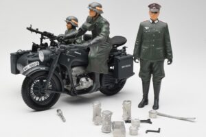 Zundapp KS 750 Side-Car Walkure Schuco 1:10 450651900 Métal Moulé — image 2 sur 7