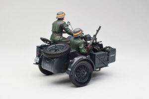Zundapp KS 750 Side-Car Walkure Schuco 1:10 450651900 Métal Moulé — image 3 sur 7