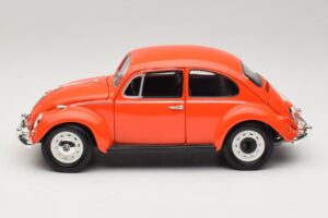 Volkswagen Beetle Orange Gremlins Movie Greenlight 1:18 12985 Métal Moulé — image 4 sur 8