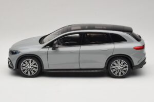 Mercedes EQS SUV X296 Manufaktur Alpine Grey NZG 1:18 B66960591 Métal Moulé — image 4 sur 8
