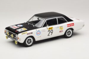 Opel Commodore A #29 J-L. Clarr / J-P. Peyroux Tour de France Automobile 1971 MCG 1:18 MCG18562R Métal Moulé
