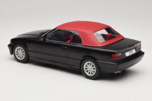 BMW 3 Series E36 Cabriolet Noir MCG 1:18 MCG18318 Métal Moulé — image 6 sur 7