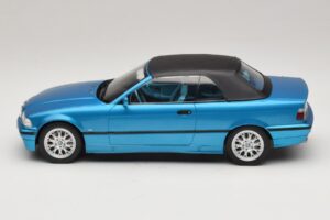 BMW 3 Series E36 Cabriolet Bleu Métallisé MCG 1:18 MCG18319 Métal Moulé — image 4 sur 7