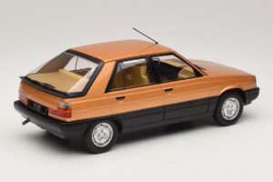 Renault 11 GTL Or MCG 1:18 MCG18590 Métal Moulé — image 2 sur 6