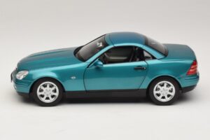 Mercedes SLK R170 Vivianite Green Norev 1:18 183021 Métal Moulé — image 5 sur 10