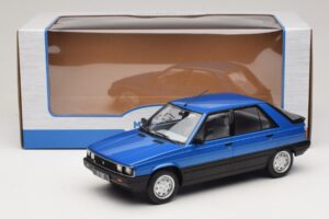 Renault 11 TXE Blue Metallic MCG 1:18 MCG18591 Métal Moulé — image 6 sur 6