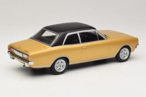 Opel Commodore A Beige MCG 1:18 MCG18559 Métal Moulé — image 2 sur 6
