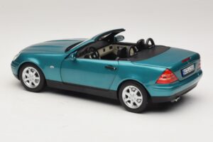 Mercedes SLK R170 Vivianite Green Norev 1:18 183021 Métal Moulé — image 9 sur 10