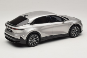 Alpine A390 GT Argent Mercure Otto 1:18 OT1318 Résine — image 2 sur 6