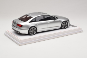 Audi S6 C7 Florett Silver Metallic IVY Merit 1:18 REMC038 Résine — image 3 sur 7