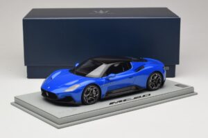 Maserati MC20 Blu Infinito BBR 1:18 P18191EMAS Résine — image 7 sur 7
