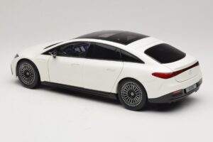 Mercedes EQS V297 Manufaktur Opalite White NZG 1:18 B66961049 Métal Moulé — image 7 sur 8