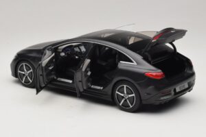 Mercedes EQE V295 Graphite Grey Magno NZG 1:18 B66961108 Métal Moulé — image 7 sur 8