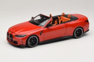 BMW M4 G83 Cabriolet Red Metallic Minichamps 1:18 110021030 Métal Moulé