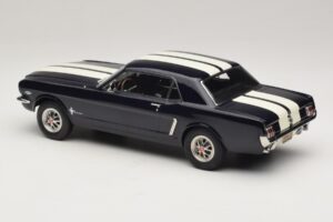 Ford Mustang Nightmist Blue Norev 1:18 182805 Métal Moulé — image 5 sur 6