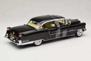 Cadillac Fleetwood Series 60 The Godfather Greenlight 1:18 12949 Métal Moulé — image 2 sur 6