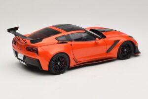 Chevrolet Corvette C7 ZR1 Rouge IXO 1:18 U18RDC001-FO Métal Moulé — image 3 sur 8
