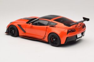 Chevrolet Corvette C7 ZR1 Rouge IXO 1:18 U18RDC001-FO Métal Moulé — image 7 sur 8