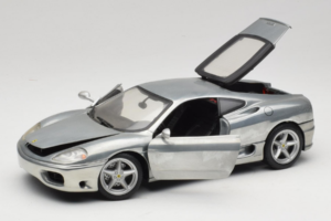Ferrari 360 Modena Argent Chromé Hot Wheels 1:18 27774 Métal Moulé — image 2 sur 8