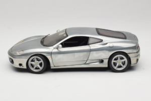 Ferrari 360 Modena Argent Chromé Hot Wheels 1:18 27774 Métal Moulé — image 4 sur 8