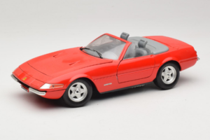 Ferrari 365 GTS/4 Spider Rouge Techno Giodi 1:18 40028-P1 Métal Moulé