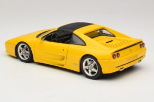 Ferrari F355 Spider Jaune avec Toit Noir UT Models 1:18 180074030-P4 Métal Moulé — image 7 sur 8