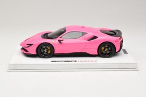 Ferrari SF90 Pack Fiorano Brillant Qatar Pink BBR 1:18 RACELINE137 Résine — image 3 sur 7