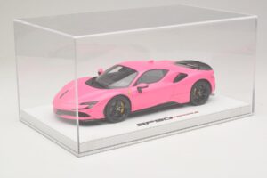 Ferrari SF90 Pack Fiorano Brillant Qatar Pink BBR 1:18 RACELINE137 Résine — image 6 sur 7