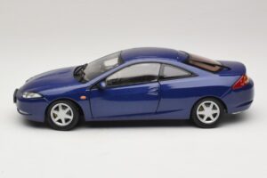 Ford Cougar Bleu Action 1:18 ACTION001 Métal Moulé — image 4 sur 8