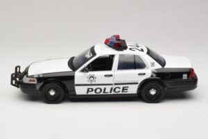 Ford Crown Victoria Police Interceptor The Hangover Movie Greenlight 1:18 12911 Métal Moulé — image 3 sur 6