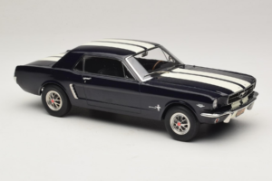 Ford Mustang Nightmist Blue Norev 1:18 182805 Métal Moulé — image 4 sur 6