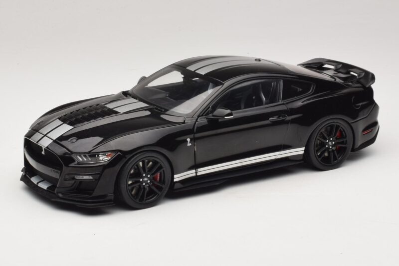 Ford Mustang Shelby GT500 S550 Noir IXO 1:18 U18RDC002-FO Métal Moulé