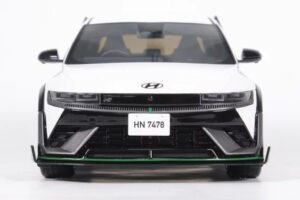 Hyundai Ioniq 5 N DK Edition Atlas White Matt Otto 1:18 OT1227 Résine — image 4 sur 5