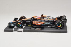 McLaren MCL36 #3 D. Ricciardo Abu Dhabi GP 2022 Minichamps 1:18 537224003 Résine — image 3 sur 7