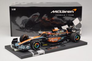 McLaren MCL36 #3 D. Ricciardo Abu Dhabi GP 2022 Minichamps 1:18 537224003 Résine — image 7 sur 7