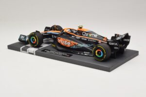 McLaren MCL36 #4 L. Norris Abu Dhabi GP 2022 Minichamps 1:18 537224004 Résine — image 5 sur 7