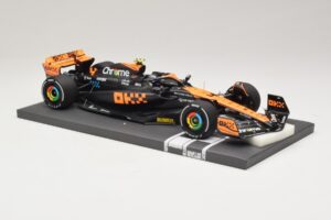 McLaren MCL60 #4 L. Norris 2nd Place Singapore GP 2023 Minichamps 1:18 537233404 Résine — image 4 sur 7