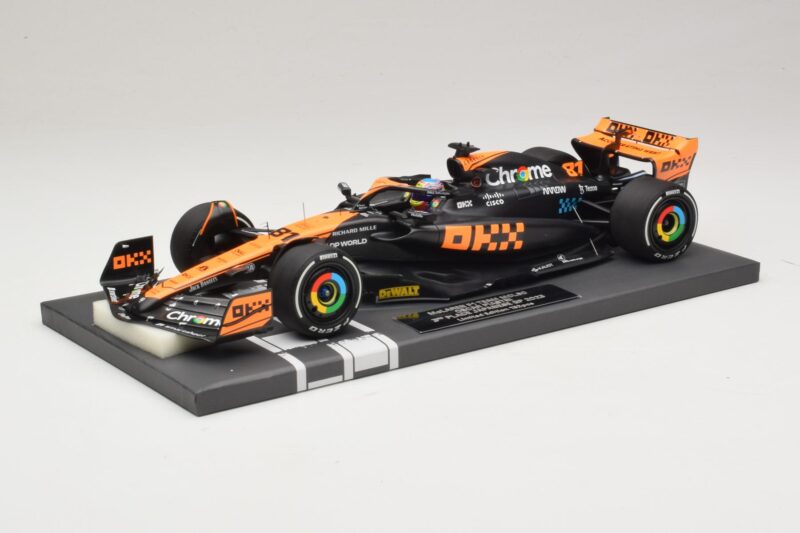 McLaren MCL60 #81 O. Piastri Japanese GP 2023 Minichamps 1:18 537233581 Résine