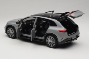 Mercedes EQS SUV X296 Manufaktur Alpine Grey NZG 1:18 B66960591 Métal Moulé — image 5 sur 8