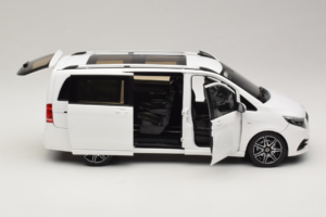 Mercedes V-Class W447 AMG Line Blanc Norev 1:18 183876 Métal Moulé — image 4 sur 8