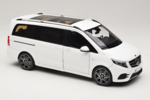 Mercedes V-Class W447 AMG Line Blanc Norev 1:18 183876 Métal Moulé — image 6 sur 8